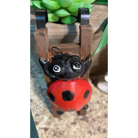 Flower Pot Hugger Ladybug Hanger Ladybug Resin Hugger Ladybug Flower Decor HL11 - Picture 2 of 4